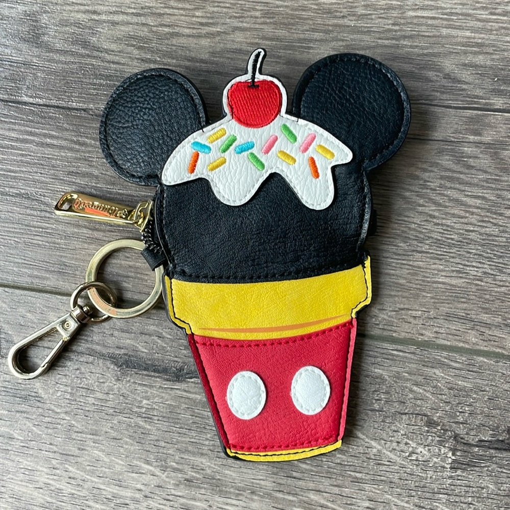 Disney Loungefly Pouch Wallet